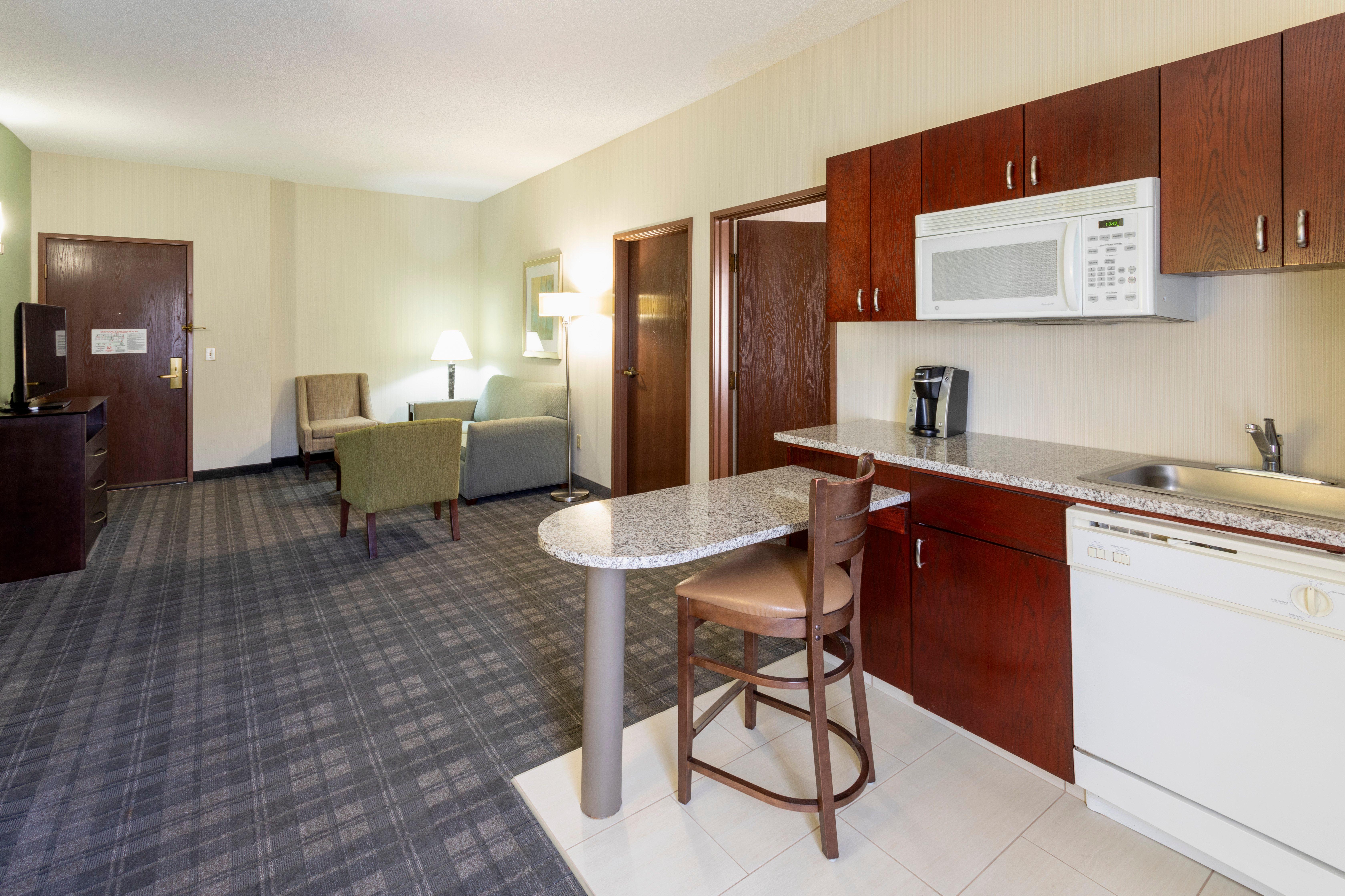 Holiday Inn Express Hotel & Suites-St. Paul By Ihg Vadnais Heights Exterior photo