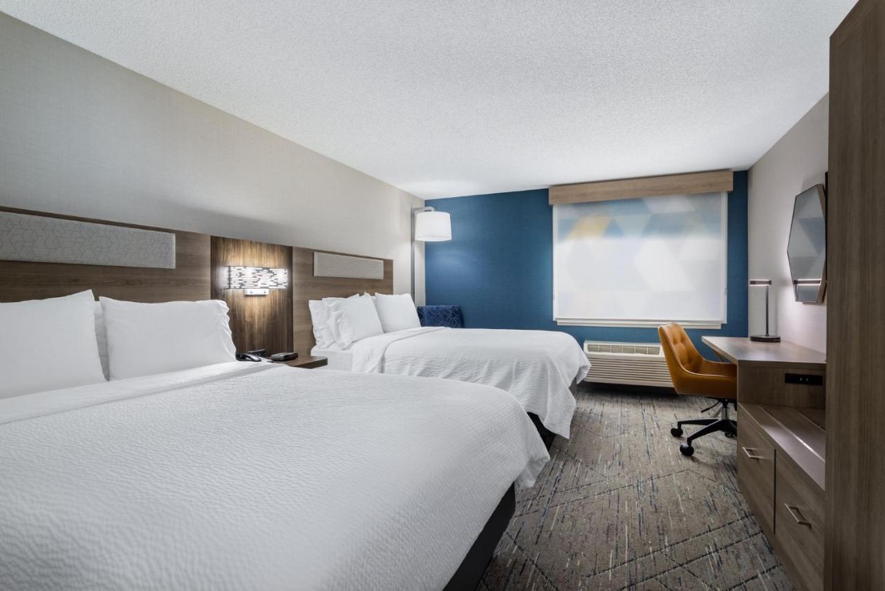 Holiday Inn Express Hotel & Suites-St. Paul By Ihg Vadnais Heights Exterior photo