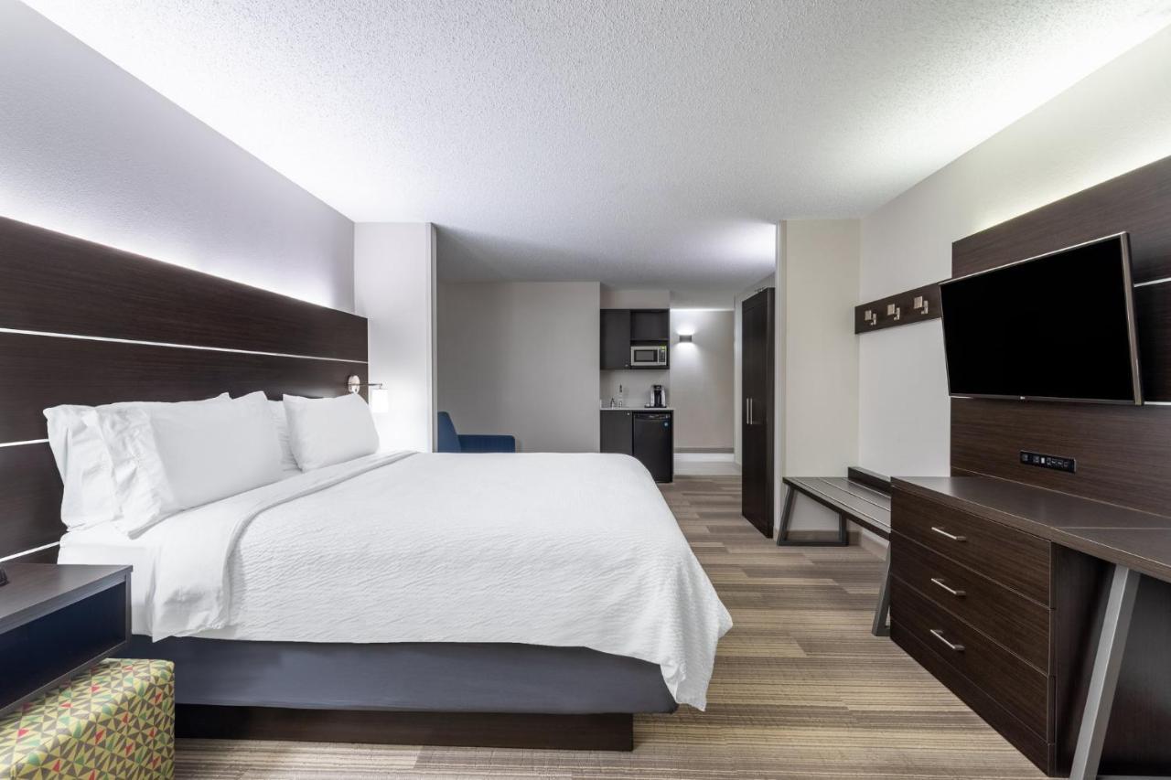 Holiday Inn Express Hotel & Suites-St. Paul By Ihg Vadnais Heights Exterior photo