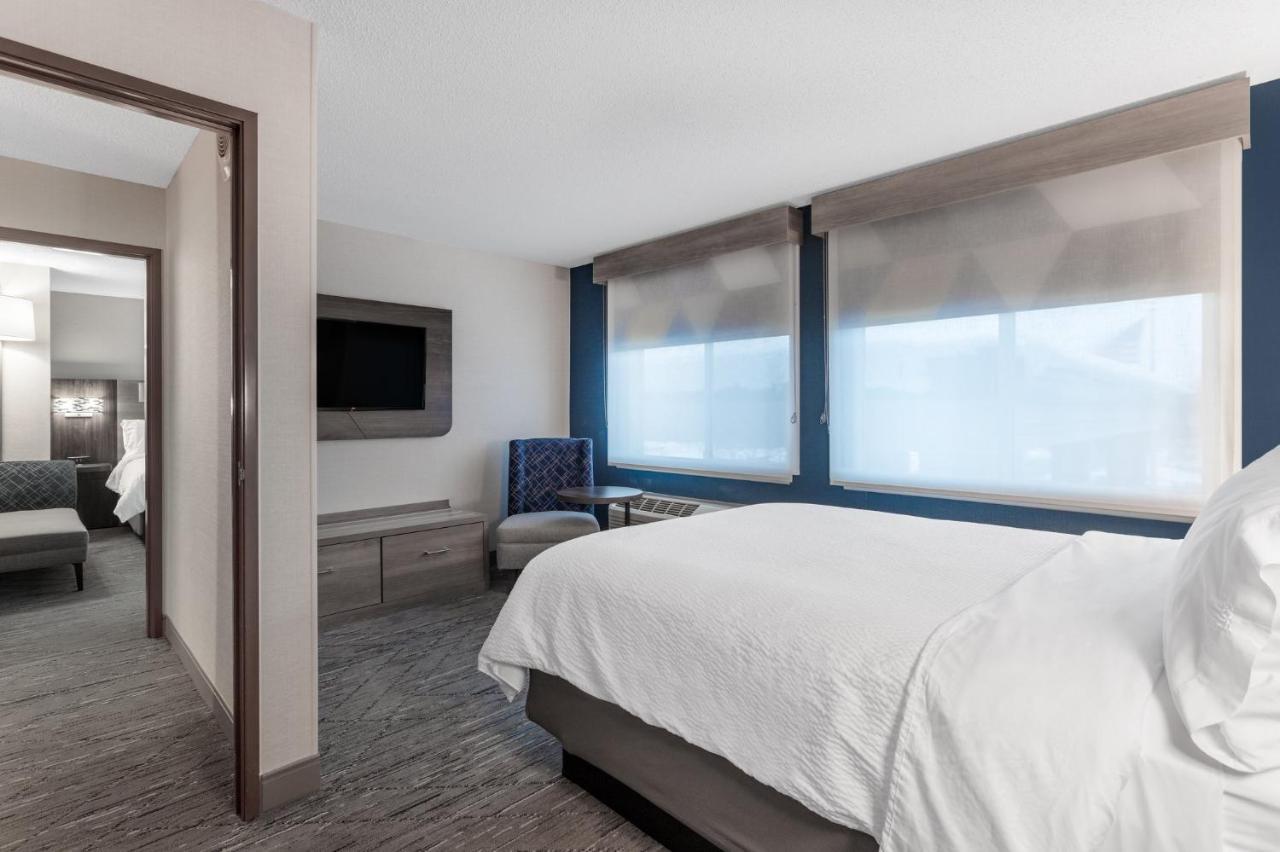 Holiday Inn Express Hotel & Suites-St. Paul By Ihg Vadnais Heights Exterior photo