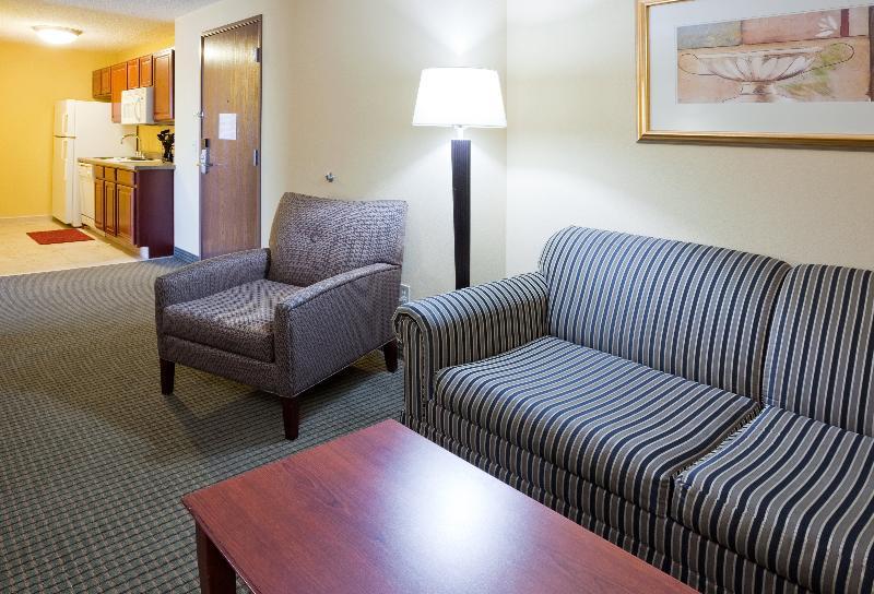 Holiday Inn Express Hotel & Suites-St. Paul By Ihg Vadnais Heights Exterior photo